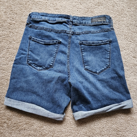 Women's High Rise Denim Shorts High Rise Long Length Size 8 DKNY Jeans - Picture 2 of 7